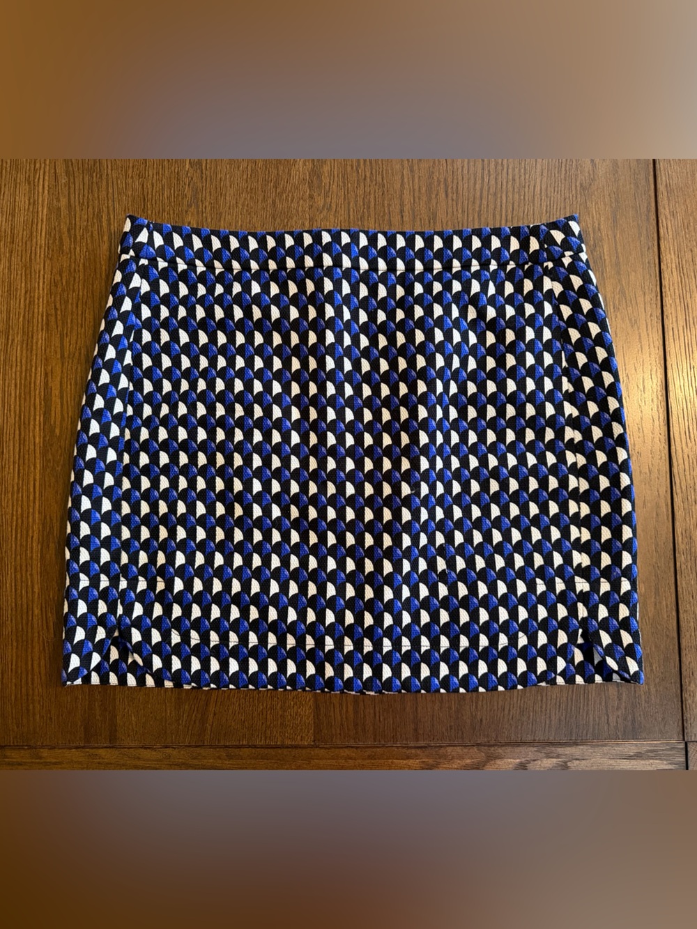 EUC J. Crew Jet Set Geo Mini Skirt in Blue, Black, and White Geometric Print